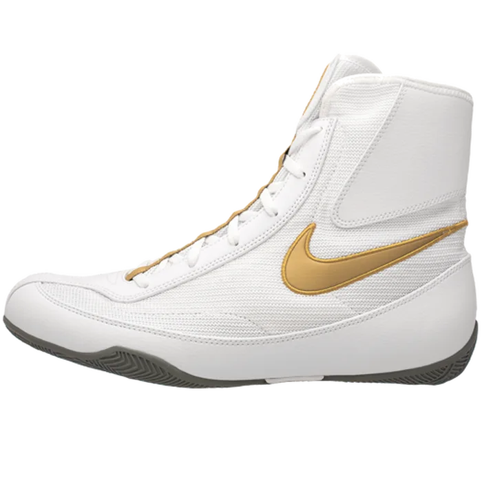 Chaussures Nike Machomai 2, blanc et or